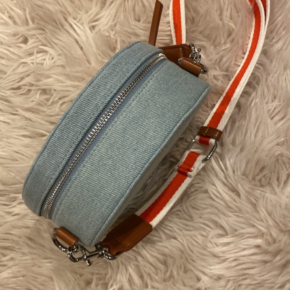 Universal Thread Purse - Picture 7 of 8